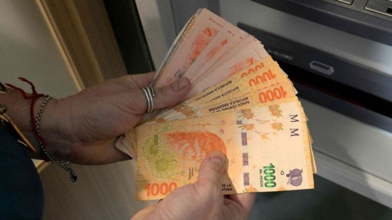Decreto 438/2023: Asignación no remunerativa para empleados