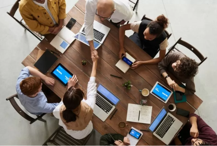 Prensa | Búsquedas laborales 2024: después de las elecciones (Apertura 2.10.2023)