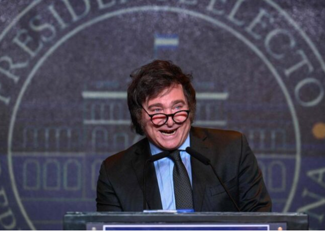 Prensa | Las primeras decisiones que se esperan del nuevo Presidente Milei (Diario El Mercurio 10.12.2023) Prensa | Las primeras decisiones que se esperan del nuevo Presidente Milei (Diario El Mercurio 10.12.2023)