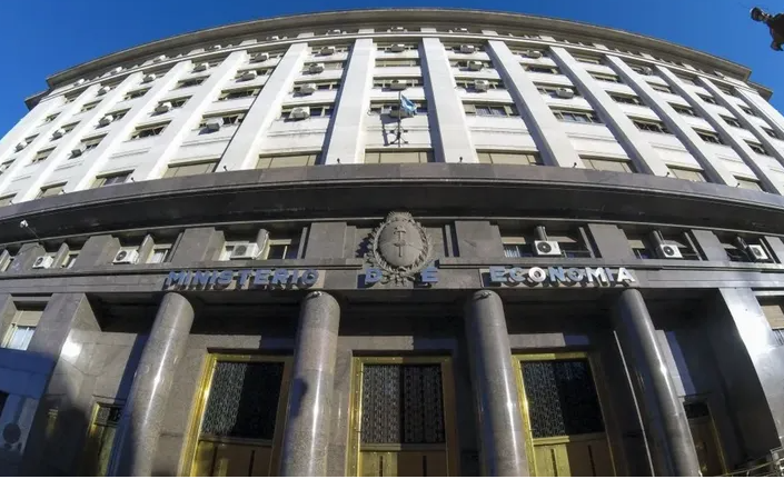 Prensa| La mayoría de los empresarios dice que va a entrar al blanqueo (LM Neuquén 12.9.2024) Prensa| La mayoría de los empresarios dice que va a entrar al blanqueo (LM Neuquén 12.9.2024)