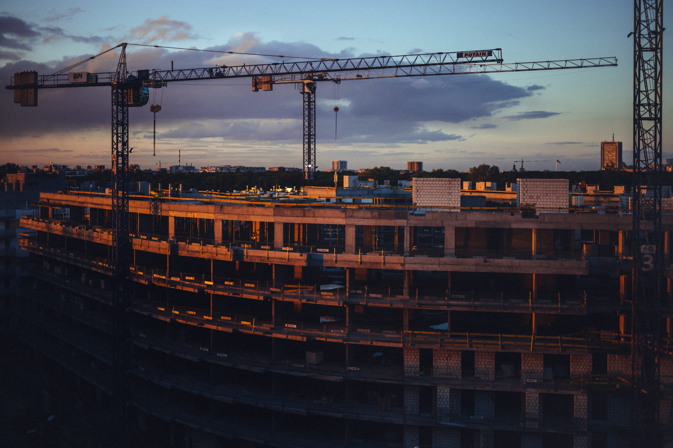Impuesto de renta en servicios de construcción
