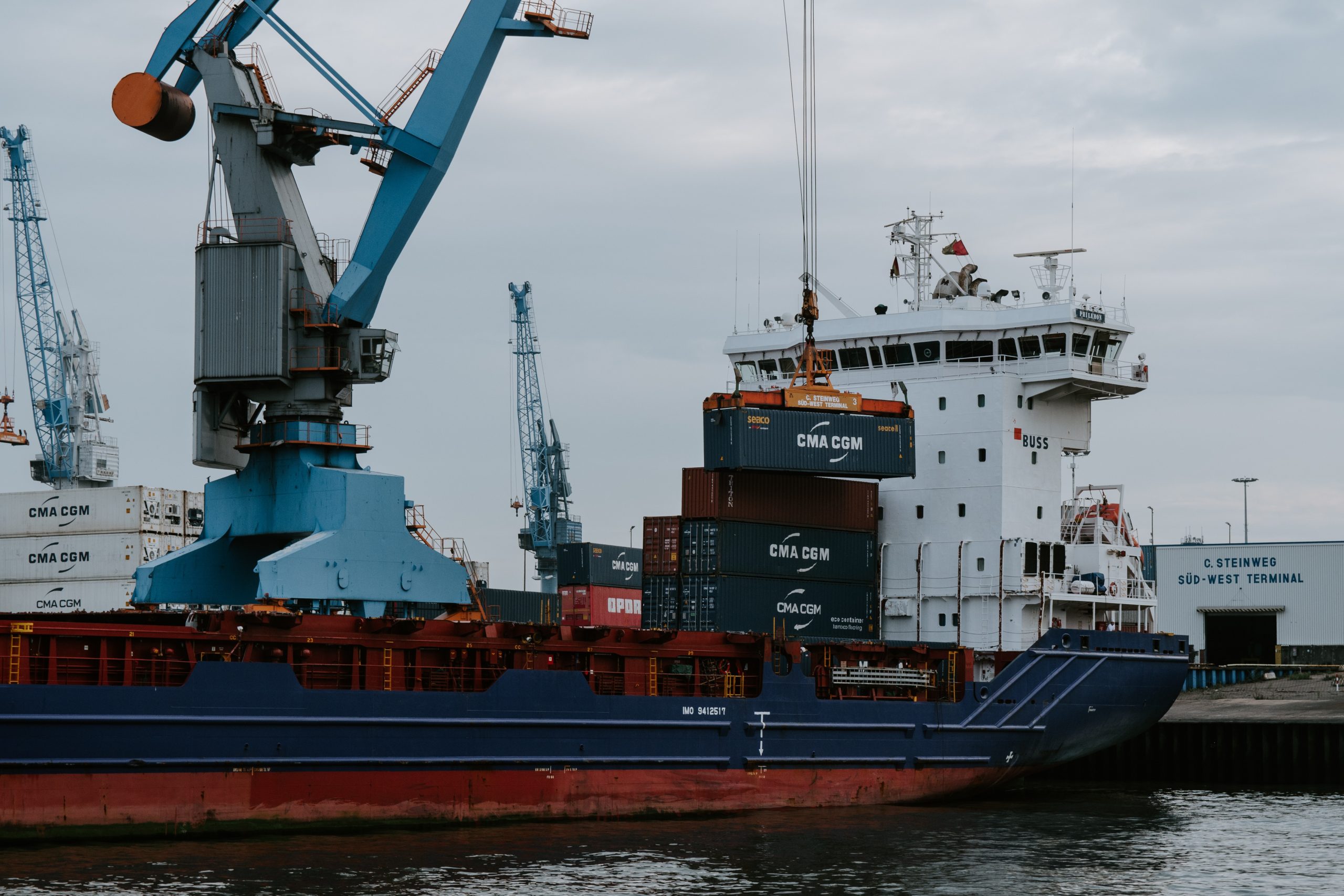 DIAN: Componentes de una unidad funcional objeto de importación no pueden ser compradas en el mercado colombiano