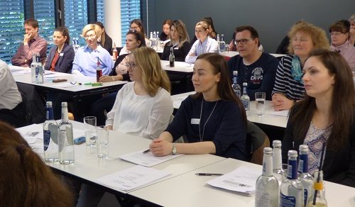 Fachtagung mit Fokus auf Digitalisierung in Kundenzusammenarbeit Fachtagung mit Fokus auf Digitalisierung in Kundenzusammenarbeit