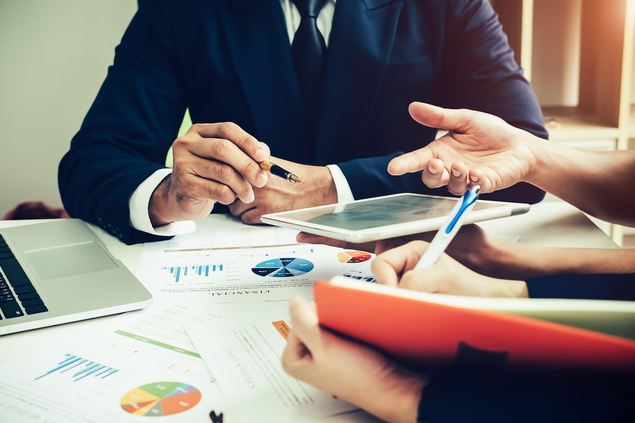 390 – LA CURVA DE LAFFER ¿BAJAR LOS IMPUESTOS Y RECAUDAR MÁS? BAJAR LOS IMPUESTOS Y RECAUDAR MÁS.